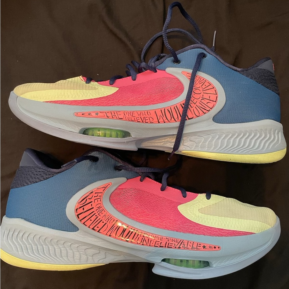 Men’s Basketball shoes